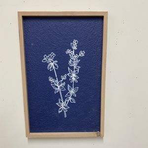 Navy blue flower picture